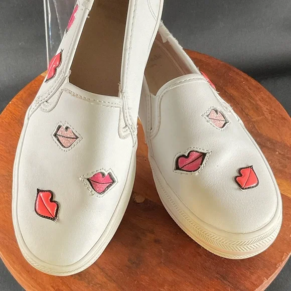 Keds Kate Spade Kids White Slip-On Sneakers Top Deckers with Red and Pink Lips - Picture 10 of 10